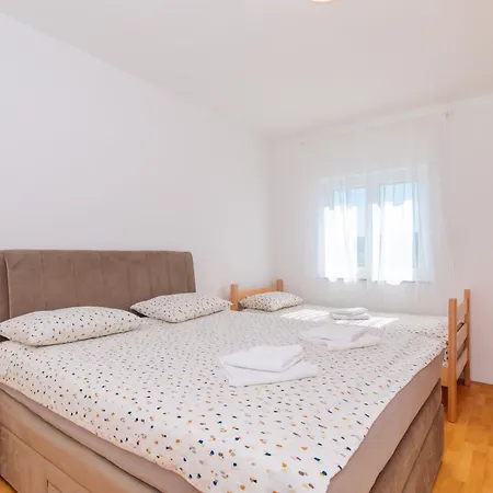 Apartman Sara Veglia Exterior foto