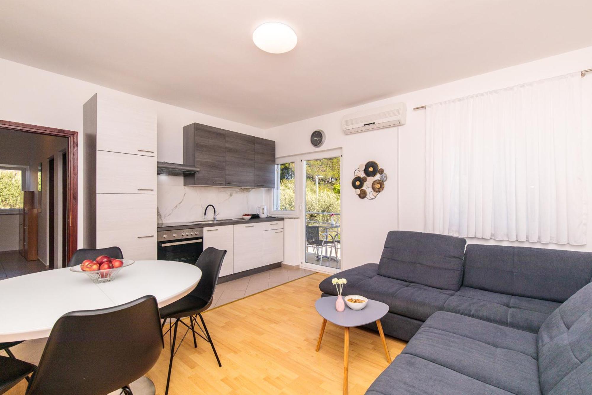 Apartment Sara Krk Town